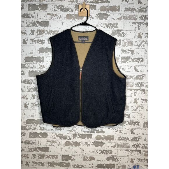 Woolrich | mens wool reversible Sherpa lined vest - Picture 10 of 10